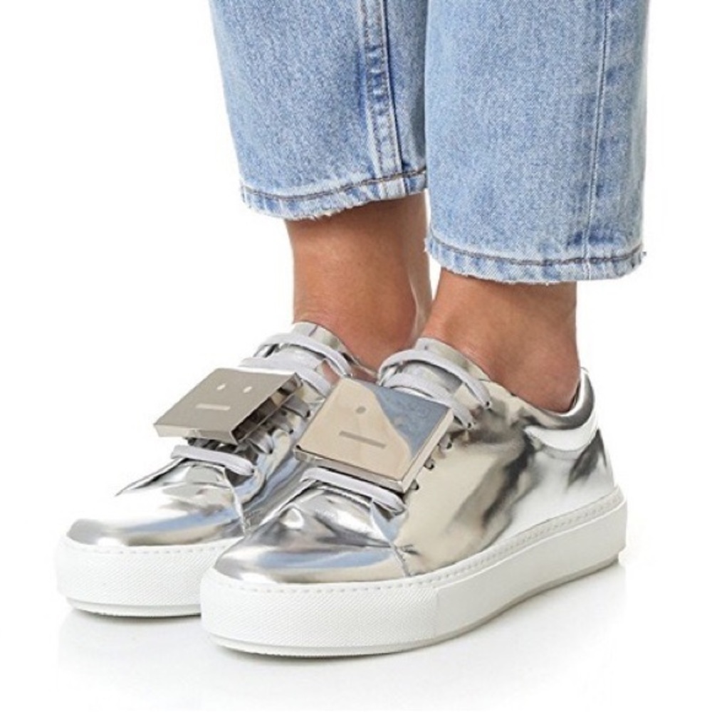 ACNE STUDIOS Adriana Silver Metallic Calf Leather Emotion Plate Face Sneakers